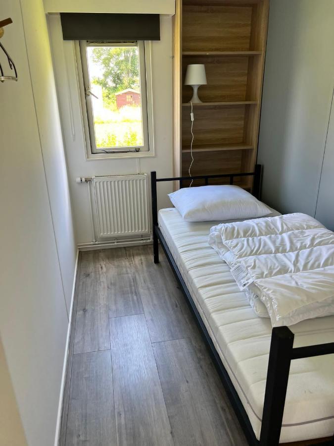 Holiday Chalet Basic Appartement Hensbroek Buitenkant foto